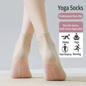 Calze da yoga antiscivolo professionali con grip in silicone per pilates e fitness.