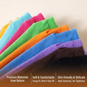 Calcetines coloridos antideslizantes para trampolín y yoga para niños y fitness de interior