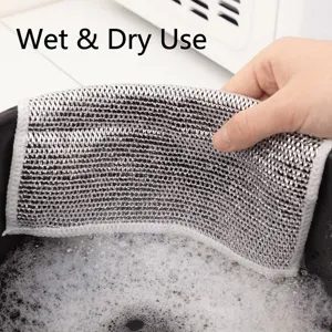 Silver wire dishcloth for kitchen cleaning and oil stain removal in soapy water