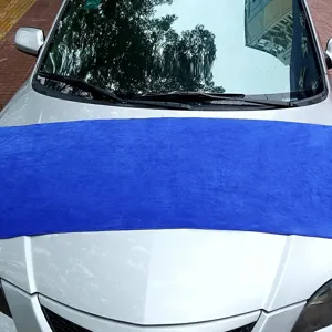 Grande panno in microfibra blu assorbente per lavaggio auto