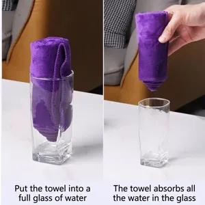 Vue détaillée montrant la haute capacité d'absorption d'eau du chiffon en microfibre