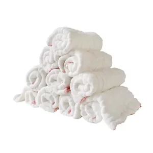 Lot de 10 lavettes en gaze de coton blanc épaissie avec bords roses pour le nettoyage.