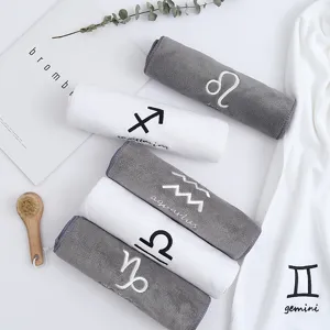 Zodiac geborduurde sporthanddoek, absorberende fitnesshanddoek voor hardlopen, gym en cadeaus.