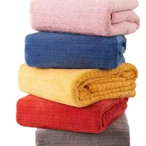 Toallas suaves de vellón de coral absorbentes en varios colores para el hogar, secado rápido