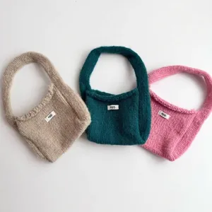Sweet minimalist knitted wrist handbags in beige, teal, and pink for autumn fashion