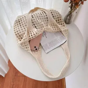 Sac fourre-tout tricoté blanc cassé minimaliste de grande capacité pour les vacances à la plage