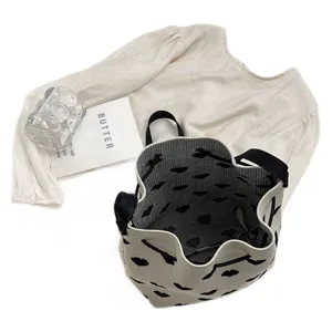 Minimalist knitted shoulder bag with heart pattern and wave texture for daily use