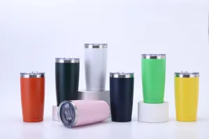 Ποικιλία από πολύχρωμα ανοξείδωτα θερμός 20oz με διαφανή καπάκια για καφέ