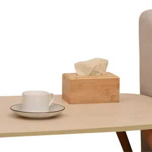 Boîte à mouchoirs en bambou créative sur table en bois pour rangement maison ou bureau