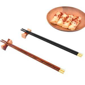 Handgefertigte Essstäbchenablagen aus Holz im japanischen Stil mit goldenen Enden