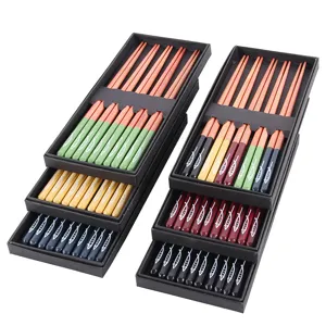 Premium Japanse natuurlijke houten eetstokjes set 5 paar geschenkdoos diverse kleuren 23cm