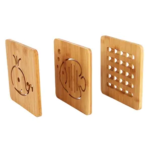 Set di tre sottobicchieri creativi in bambù con motivi animali traforati