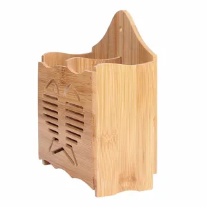 Soporte colgante de bambú para palillos con orificios de drenaje en forma de pez