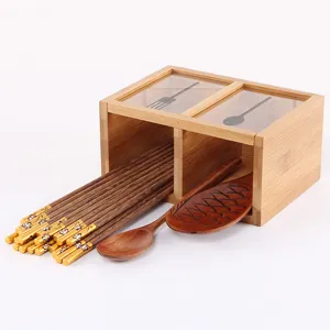 Porte-baguettes en bois avec deux compartiments et couvercles transparents pour rangement de cuisine.