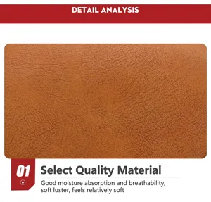 Primo piano della texture in pelle PU marrone di alta qualità con lucentezza morbida
