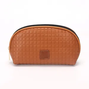 Elegante braune Kosmetiktasche mit Webmuster und goldenem Reißverschluss für Reisen