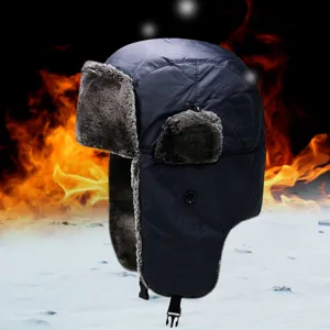 Marineblauer Winter-Trappermütze mit warmem Kunstfellfutter und winddichten Ohrenklappen