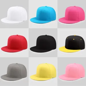 Selección de gorras de béisbol hip-hop de ala plana en colores sólidos para niños variados