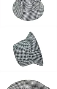 Vues détaillées d'un chapeau de soleil à carreaux vichy noir et blanc pour l'été.