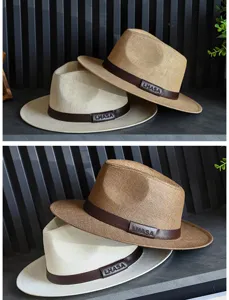 Primo piano di cappelli Panama da uomo in paglia con eleganti cinturini in pelle marrone