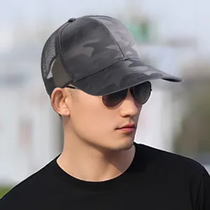 Gorra de béisbol de camuflaje para exteriores con malla transpirable y protección solar