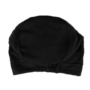 Gorro turbante negro plisado con elástico trasero para comodidad y estilo en exteriores