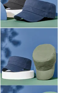 Militär-Stil Flat-Top-Mützen in Marineblau und Olivgrün auf Displayständern