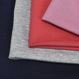 Variété de bonnets slouchy en coton doux et respirant en bleu gris rouge et rose