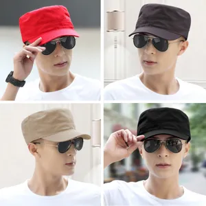 Vielseitige Herren Flat Top Cadet Caps in vier Farben für optimalen Sonnenschutz im Freien