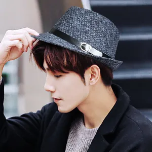 British retro checkered fedora hat with leather buckle for men and women in winter