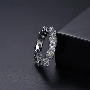 Anillo de eternidad de plata con circonitas de corte marquesa para mujer con estilo punk hip-hop