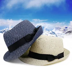 Atmungsaktiver Strohhut mit Pailletten und schwarzer Schleife für den Sommerstrand