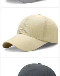 Vista dettagliata del tessuto traforato traspirante su un cappello da baseball beige