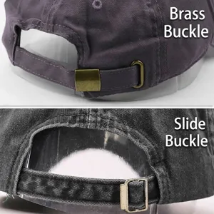 Detalle de gorras de béisbol de algodón lavado con hebillas ajustables de cobre y metal