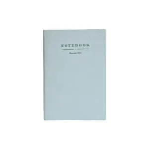 Minimalistisches hellblaues Notizbuch aus weichem Leder mit strukturierter Oberfläche
