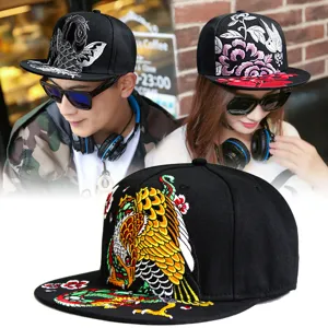 Unisex Snapback-Hut im chinesischen Stil mit farbenfrohen Adler- und Blumenmustern