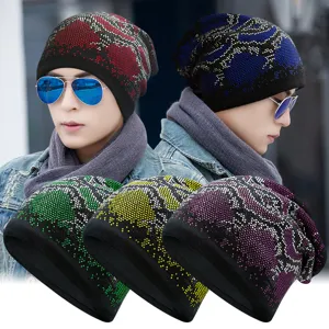 Gorro de punto con patrón de serpiente y pedrería para el calor invernal al aire libre
