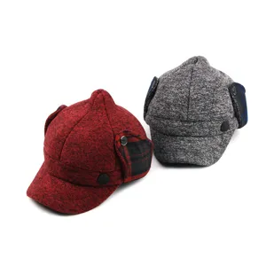 Casquette de baseball en tricot pointue pour femmes avec cache-oreilles rouge gris