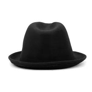 Chapeau fedora classique en feutre noir avec bord roulé et style vintage britannique pour l'hiver