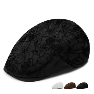 Elegante berretto in pizzo nero ricamato a fiori per protezione solare estiva donna