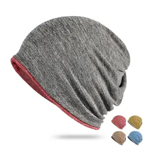 Berretto e scaldacollo unisex a doppio strato in cotone caldo in grigio e rosso