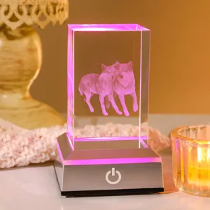 3D-lasergegraveerd wolf-kristal-nachtlampje met gloeiende LED-touchbasis