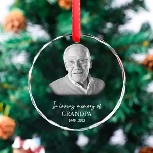 Adorno de Navidad de cristal conmemorativo personalizado con foto y texto grabado