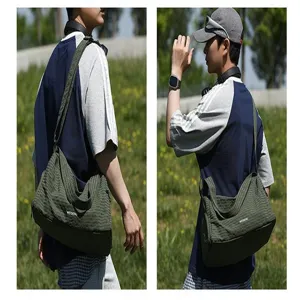 Grand sac à bandoulière en tissu Oxford vert décontracté pour les voyages en plein air