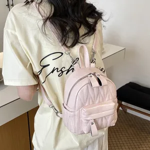 Minimalistische roze gewatteerde mini-rugzak voor dames met verstelbare riemen en stijlvol design