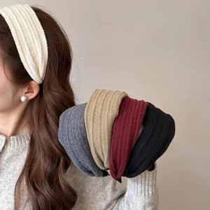 Serre-tête Coréen Rétro en Tricot Torsadé Motif Tresse Serre-tête Épais pour Femmes Accessoires Cheveux Quotidiens