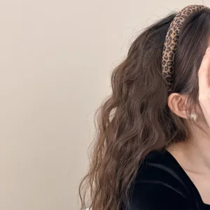 Serre-tête vintage en velours à imprimé léopard, accessoire de coiffure chic pour femmes