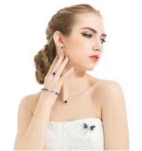 Elegante hartvormige blauwe zirkoon sieradenset met ketting, ring en oorbellen