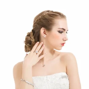 Elegante bruidssieradenset met hartvormige zirkonia-ring en bijpassende halsketting