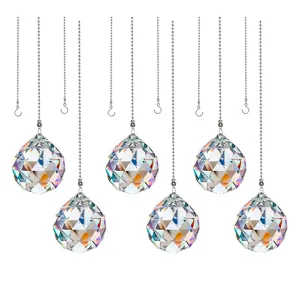 Σετ από πολύεδρα κρυστάλλινα πρίσματα suncatcher με αλυσίδες ανάρτησης